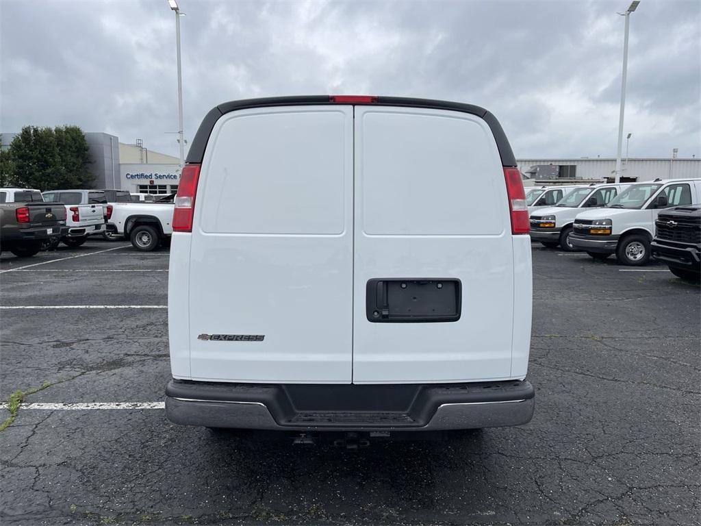 new 2025 Chevrolet Express 2500 car