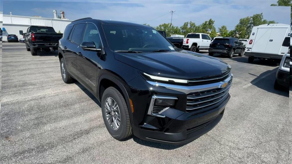 new 2026 Chevrolet Traverse car, priced at $43,845
