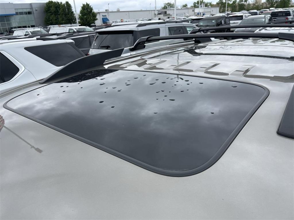 used 2022 GMC Acadia car, priced at $33,981