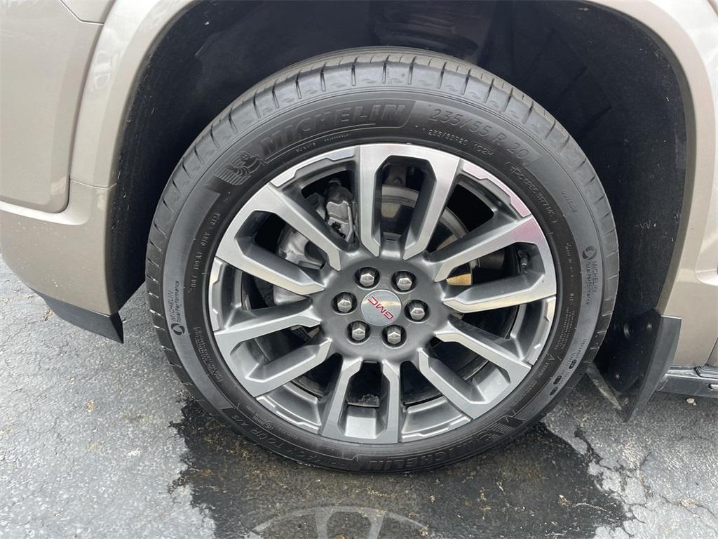 used 2022 GMC Acadia car, priced at $33,981