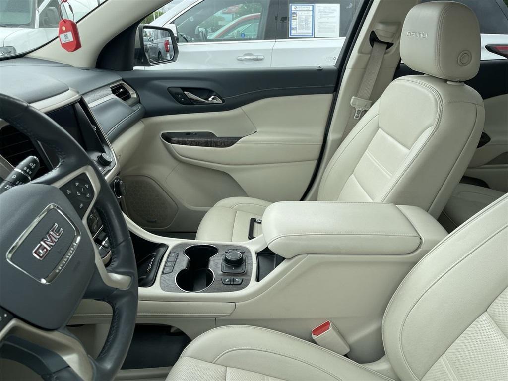used 2022 GMC Acadia car, priced at $33,981