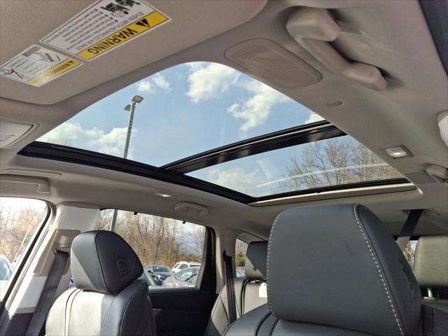 new 2025 Acura MDX car, priced at $60,150