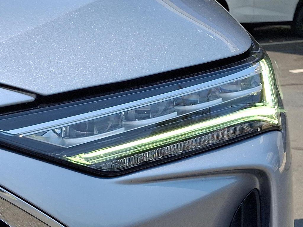 used 2023 Acura MDX car, priced at $43,995