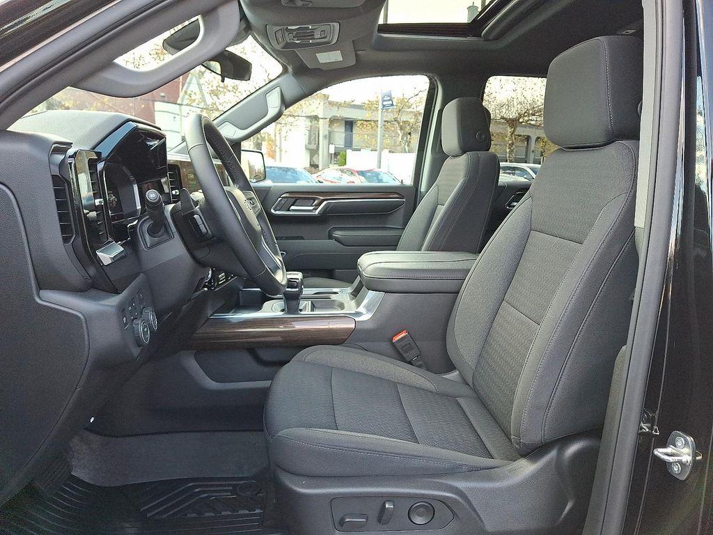 used 2024 Chevrolet Silverado 1500 car, priced at $49,995