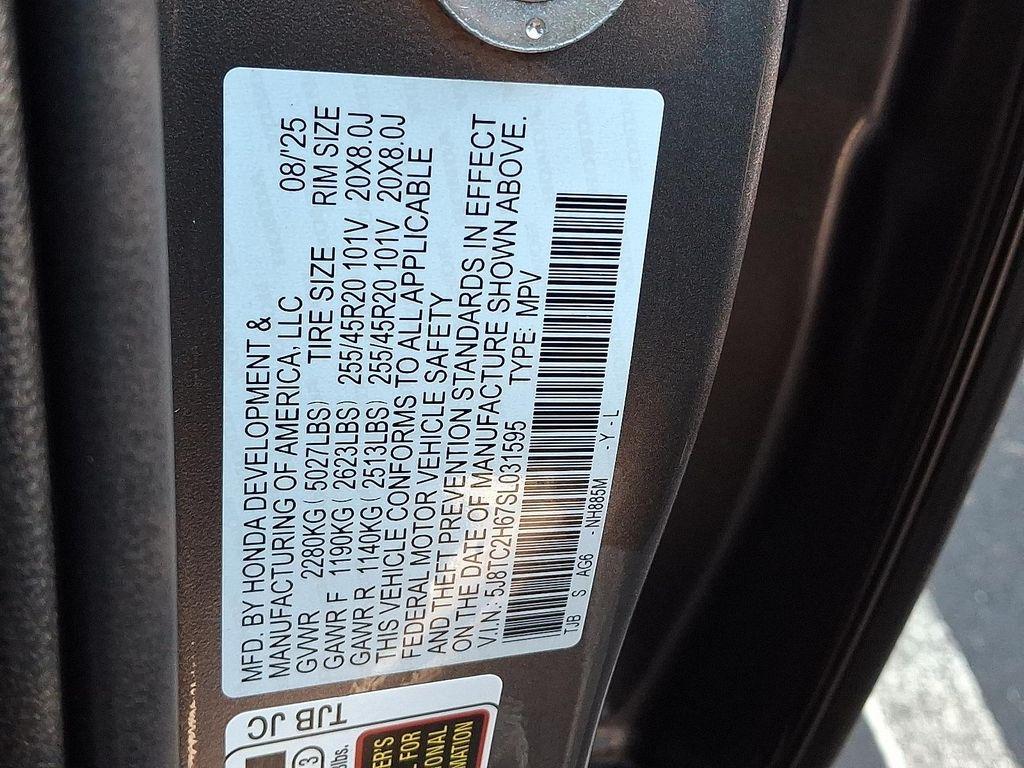 new 2025 Acura RDX car, priced at $52,250