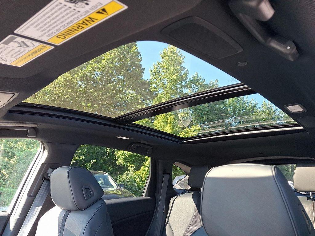 new 2025 Acura RDX car, priced at $52,250