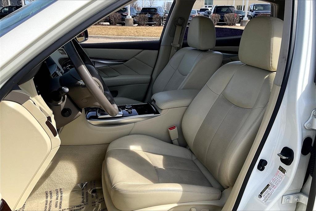 used 2018 INFINITI Q70L car, priced at $24,920