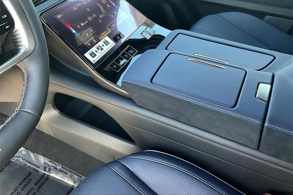 new 2026 INFINITI QX80 car, priced at $93,917