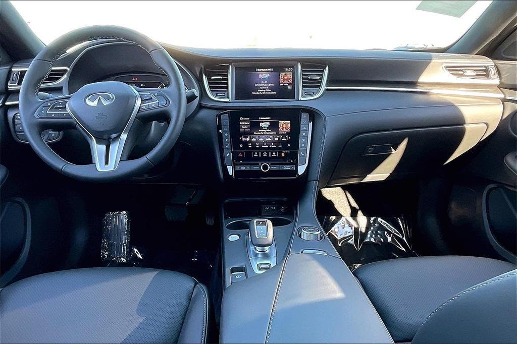 new 2025 INFINITI QX55 car, priced at $50,326