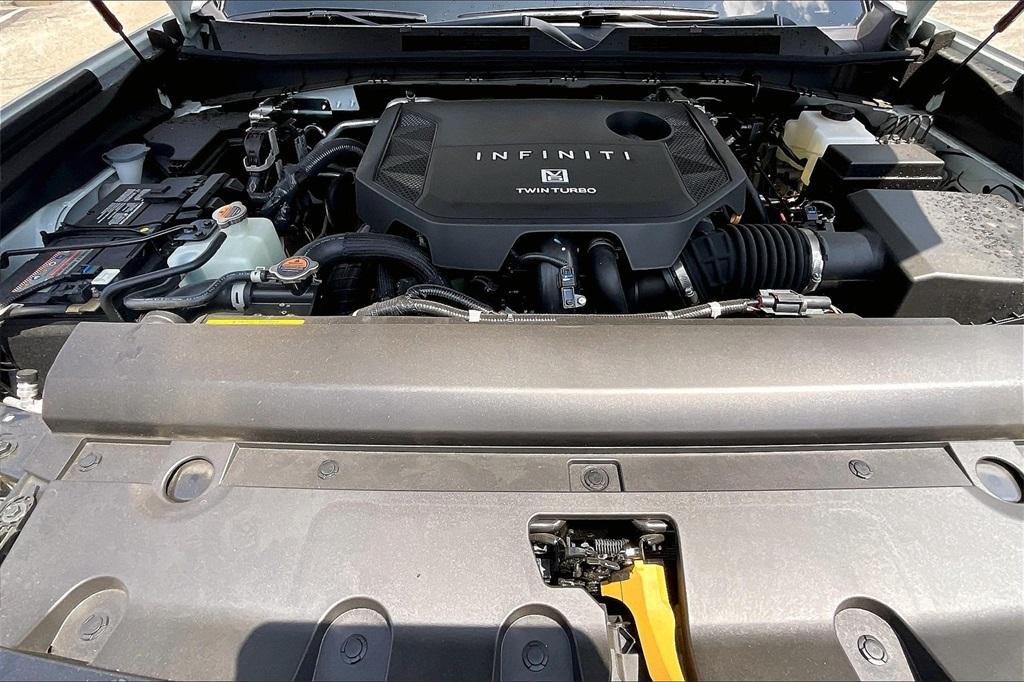 new 2025 INFINITI QX80 car, priced at $97,038