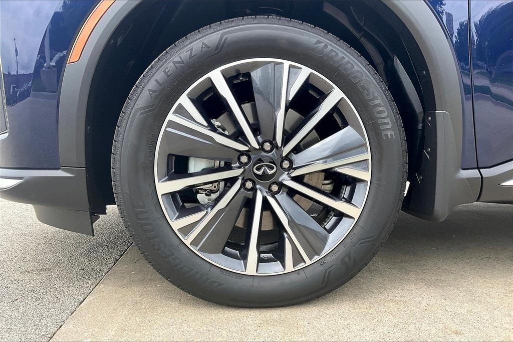 new 2026 INFINITI QX60 car, priced at $60,040