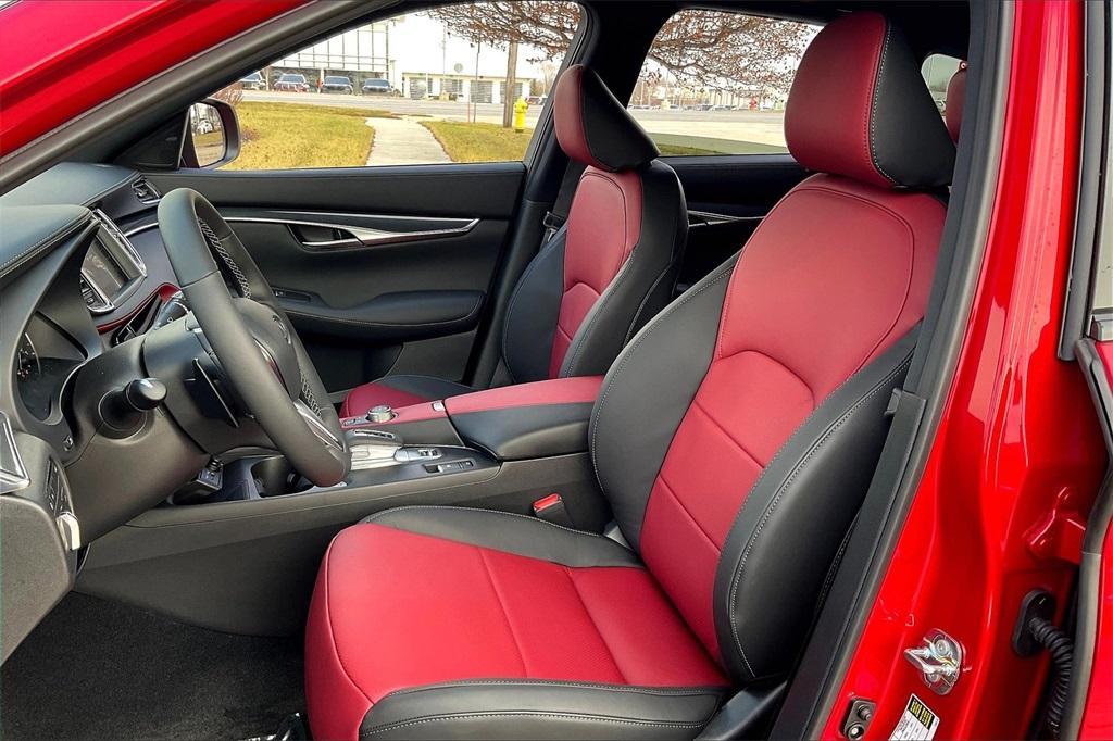 new 2025 INFINITI QX50 car, priced at $52,321