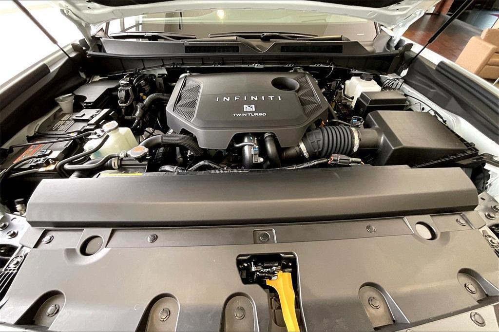 new 2025 INFINITI QX80 car, priced at $103,196
