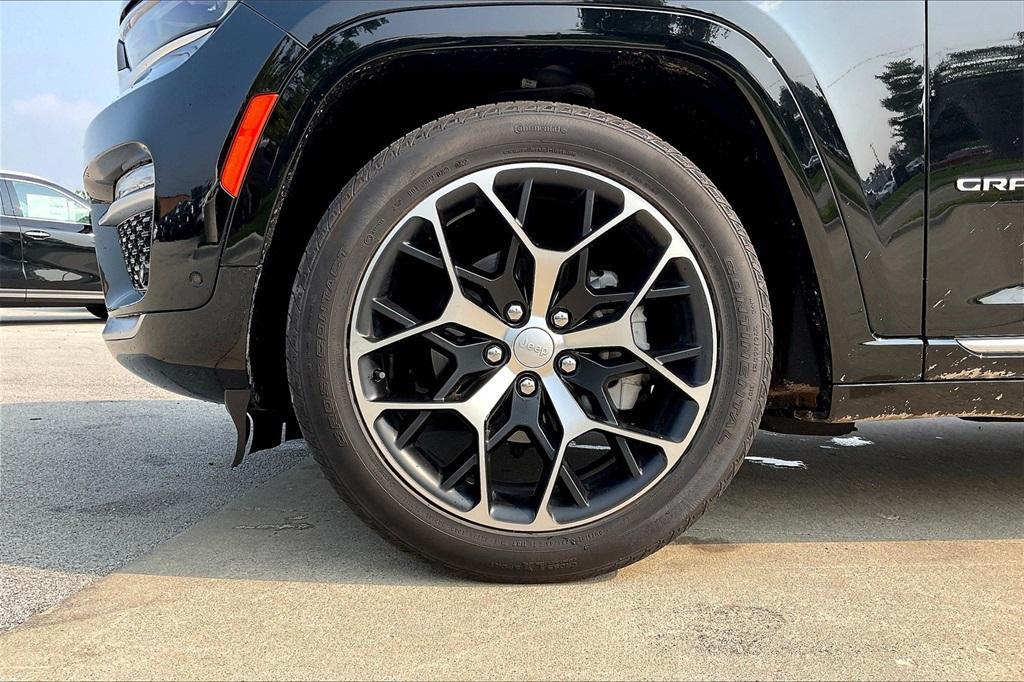 used 2022 Jeep Grand Cherokee car, priced at $41,972