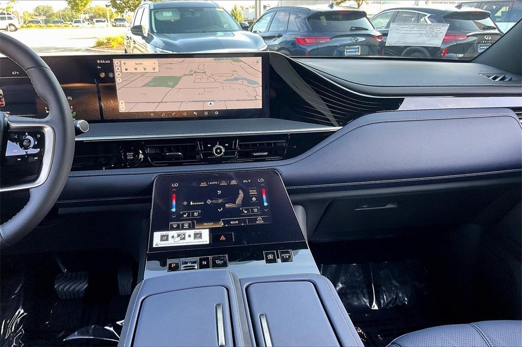 new 2026 INFINITI QX80 car, priced at $100,721