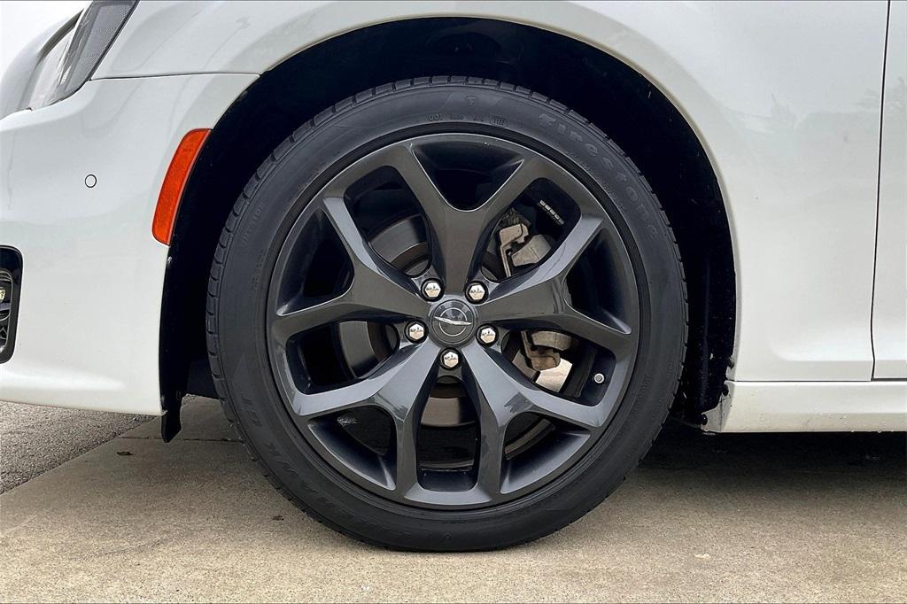 used 2022 Chrysler 300 car, priced at $32,575