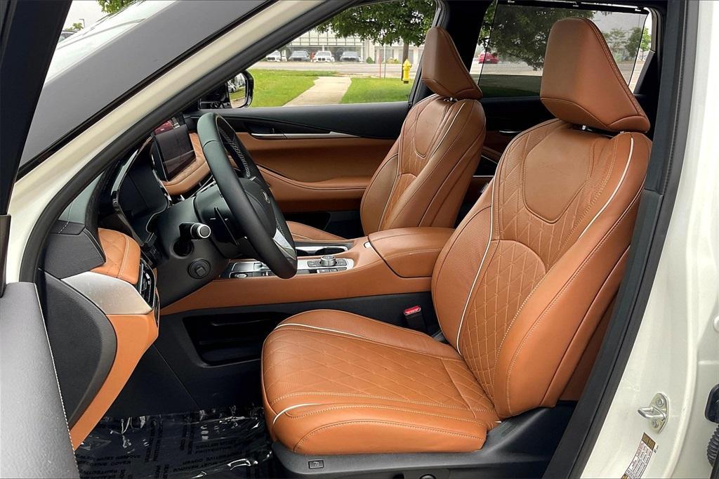 used 2025 INFINITI QX60 car, priced at $58,890