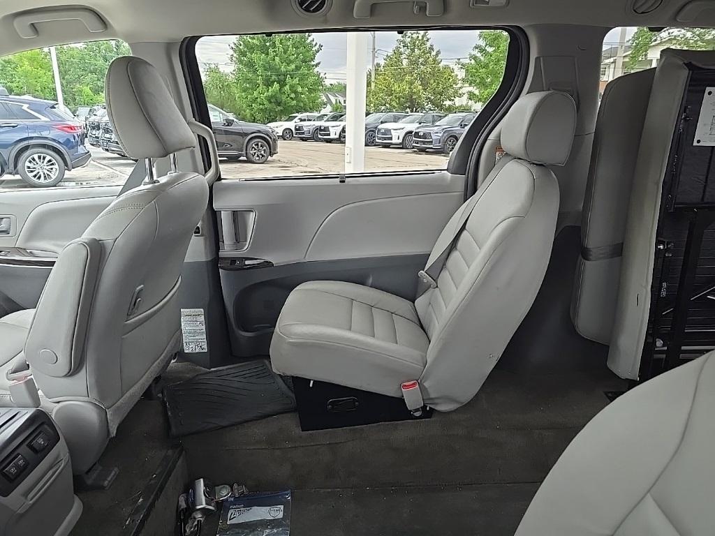 used 2020 Toyota Sienna car, priced at $39,850