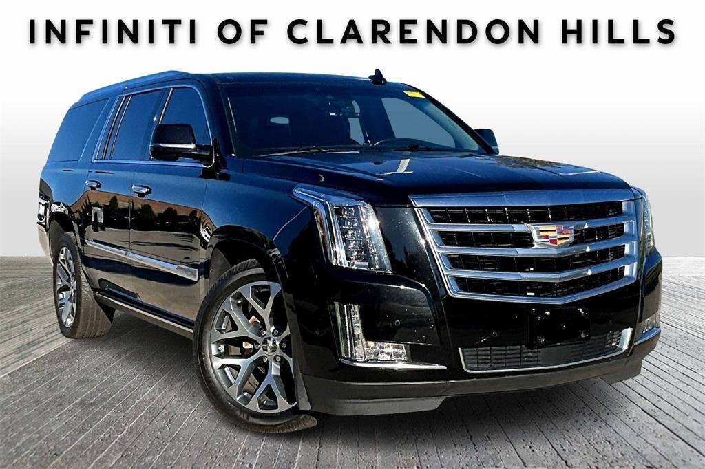 used 2019 Cadillac Escalade ESV car, priced at $25,635
