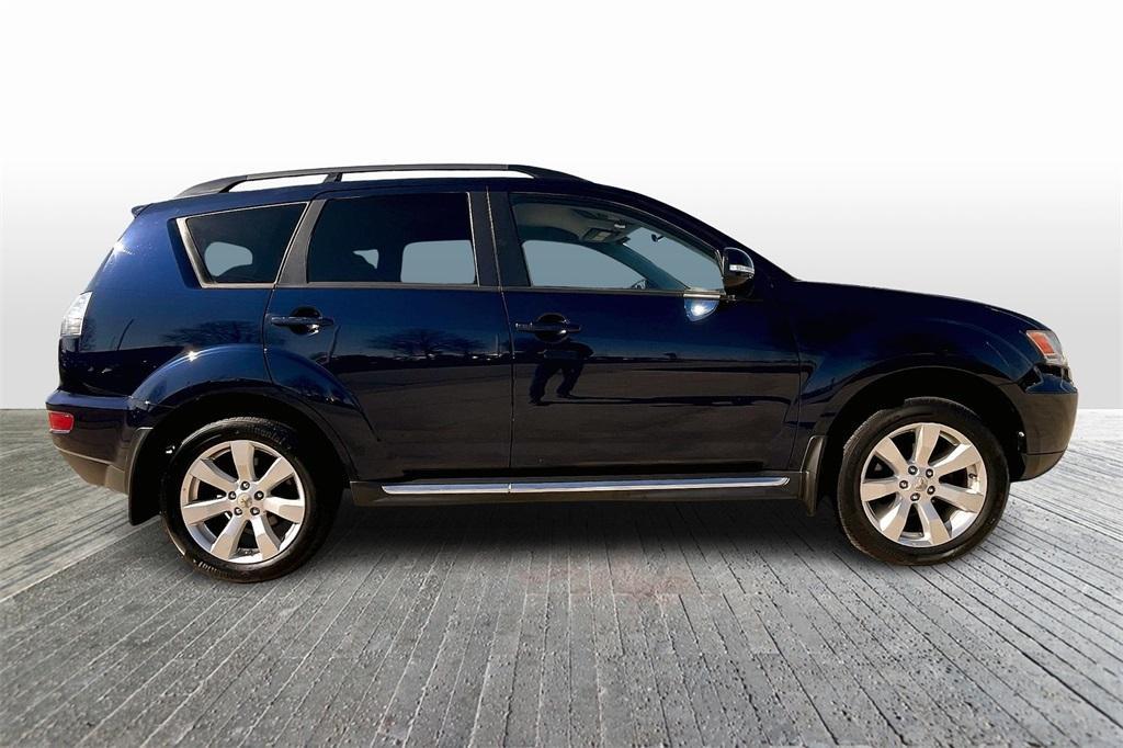 used 2010 Mitsubishi Outlander car, priced at $7,811