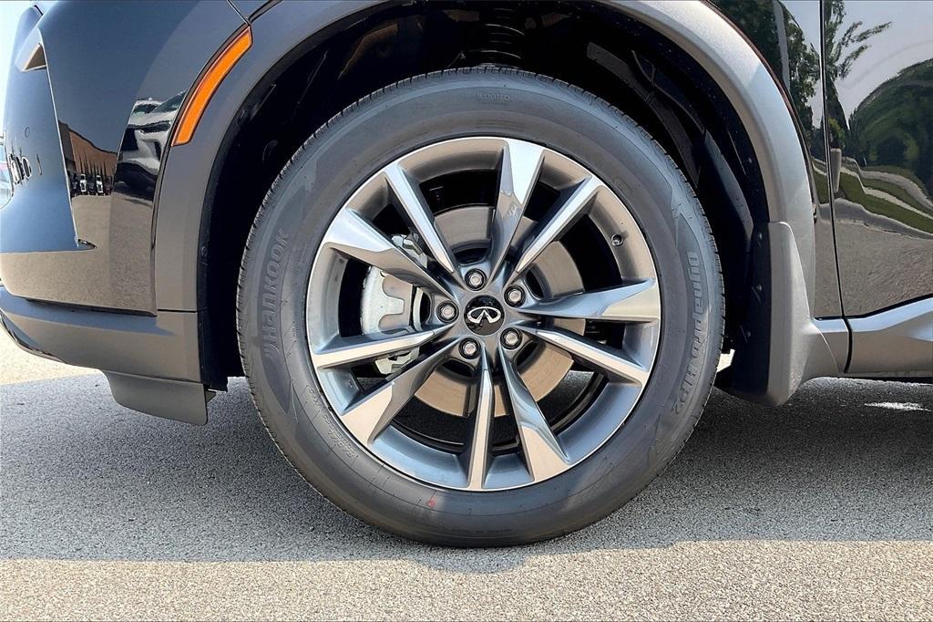 new 2025 INFINITI QX60 car, priced at $57,174