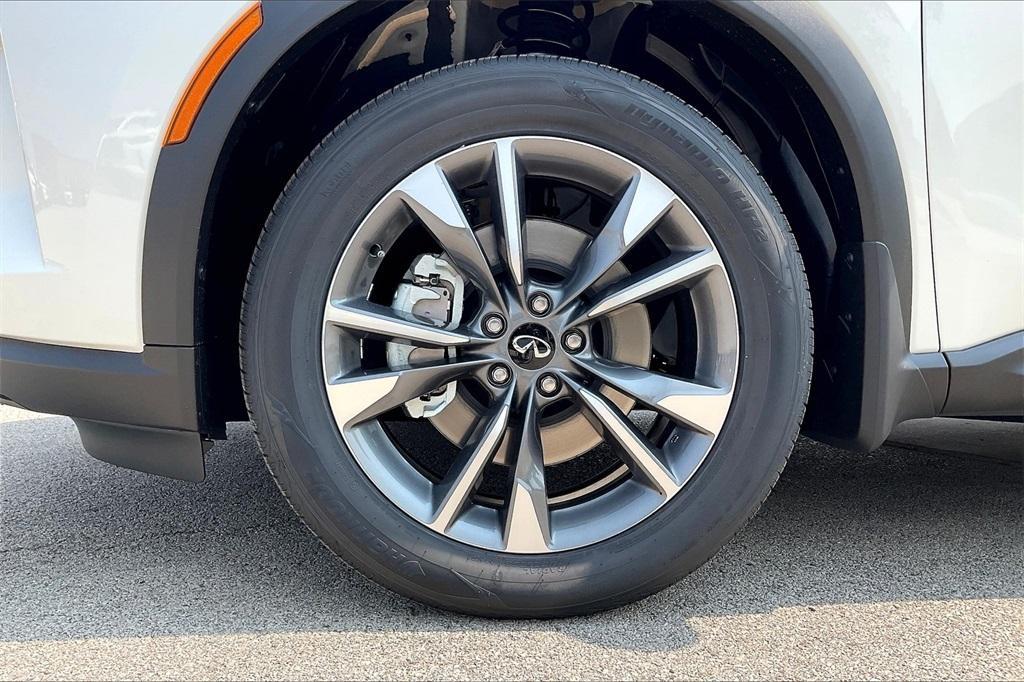 new 2025 INFINITI QX60 car, priced at $57,174