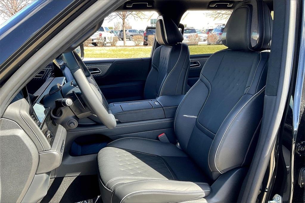 new 2025 INFINITI QX80 car, priced at $104,501