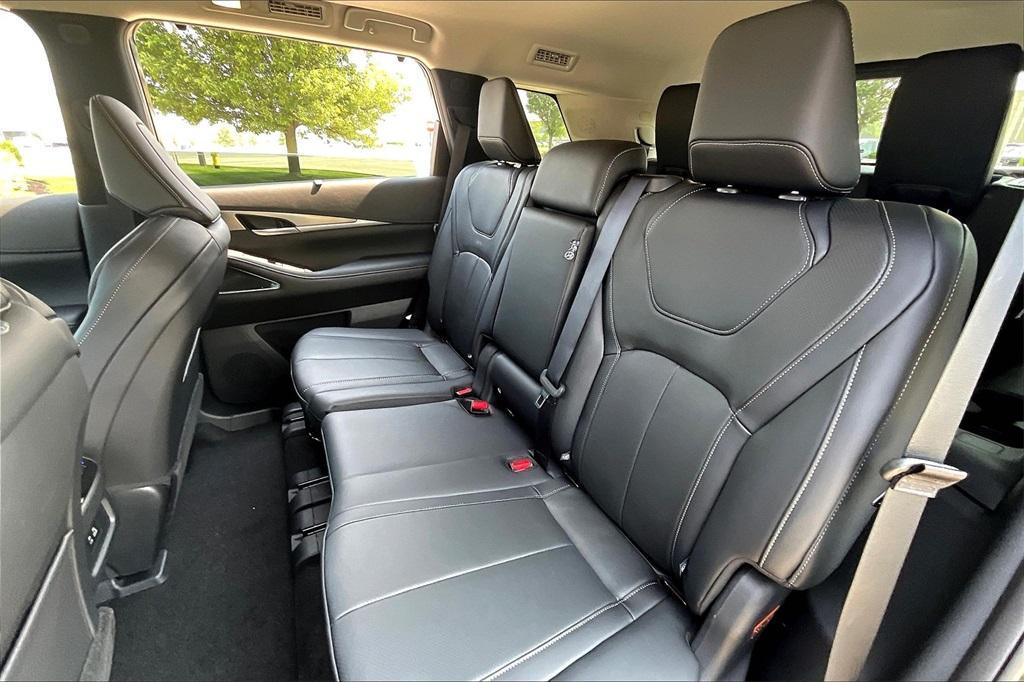 new 2025 INFINITI QX60 car, priced at $57,174