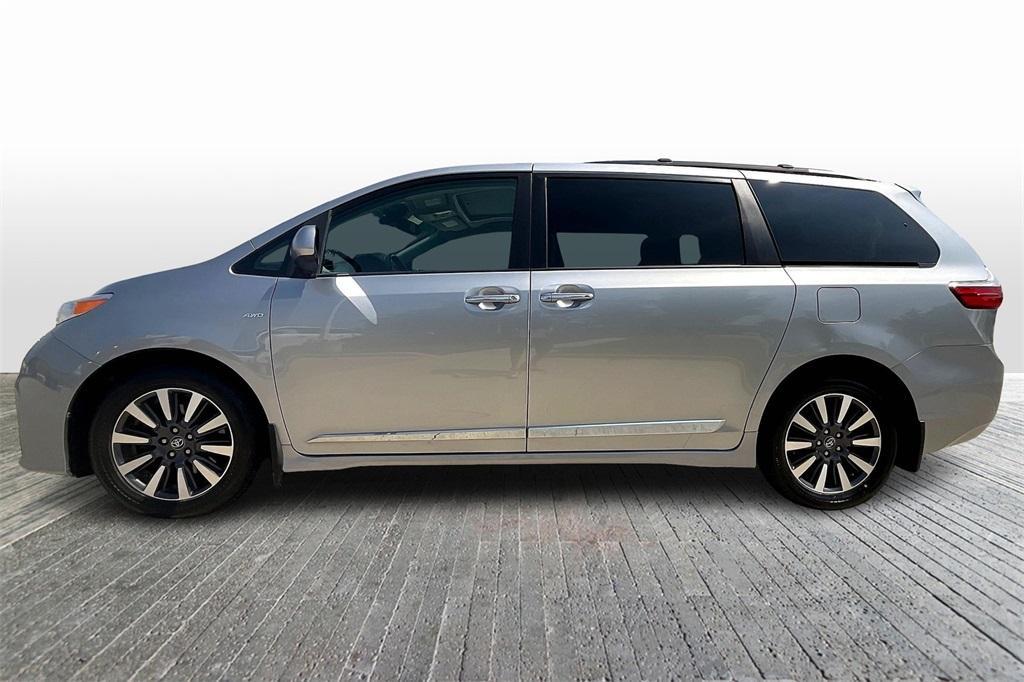 used 2018 Toyota Sienna car, priced at $28,967