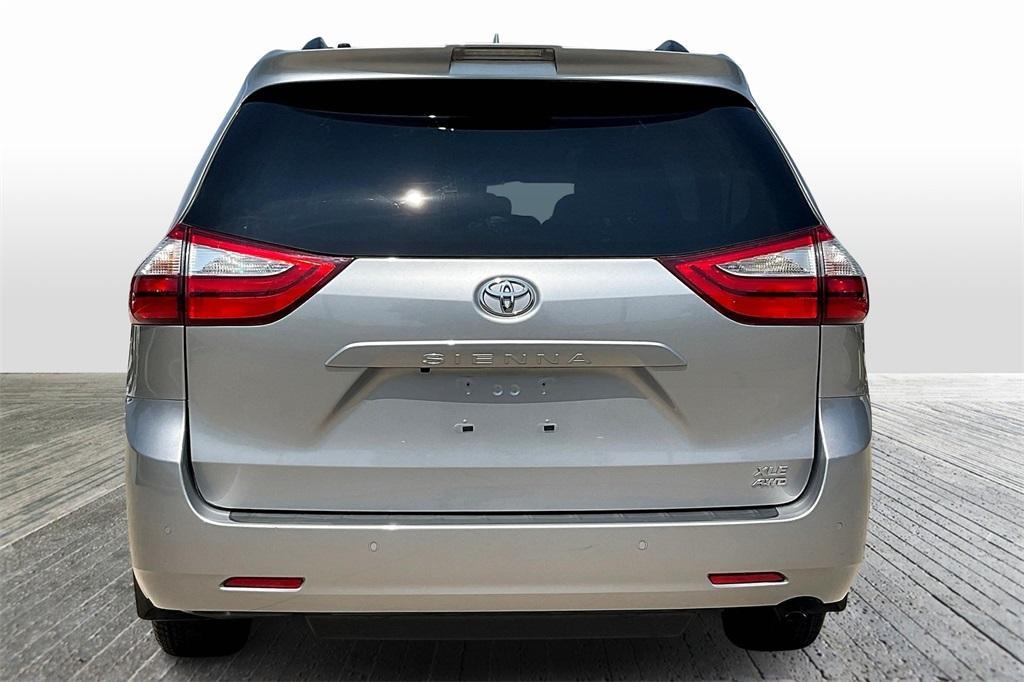 used 2018 Toyota Sienna car, priced at $28,967
