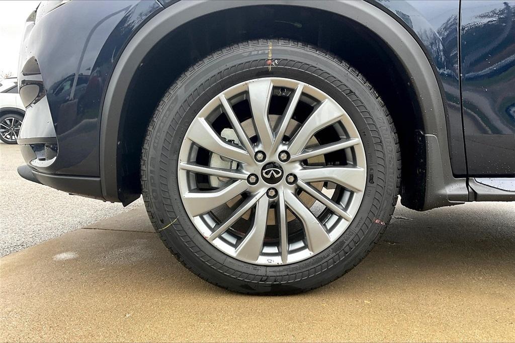 new 2025 INFINITI QX50 car, priced at $46,517