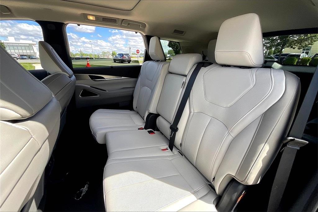 new 2026 INFINITI QX60 car, priced at $60,040