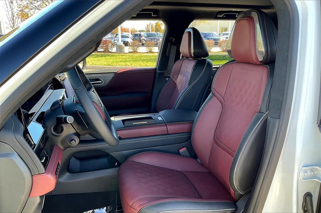 new 2025 INFINITI QX80 car, priced at $113,105