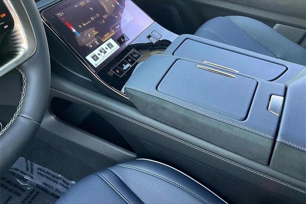 new 2026 INFINITI QX80 car, priced at $100,721