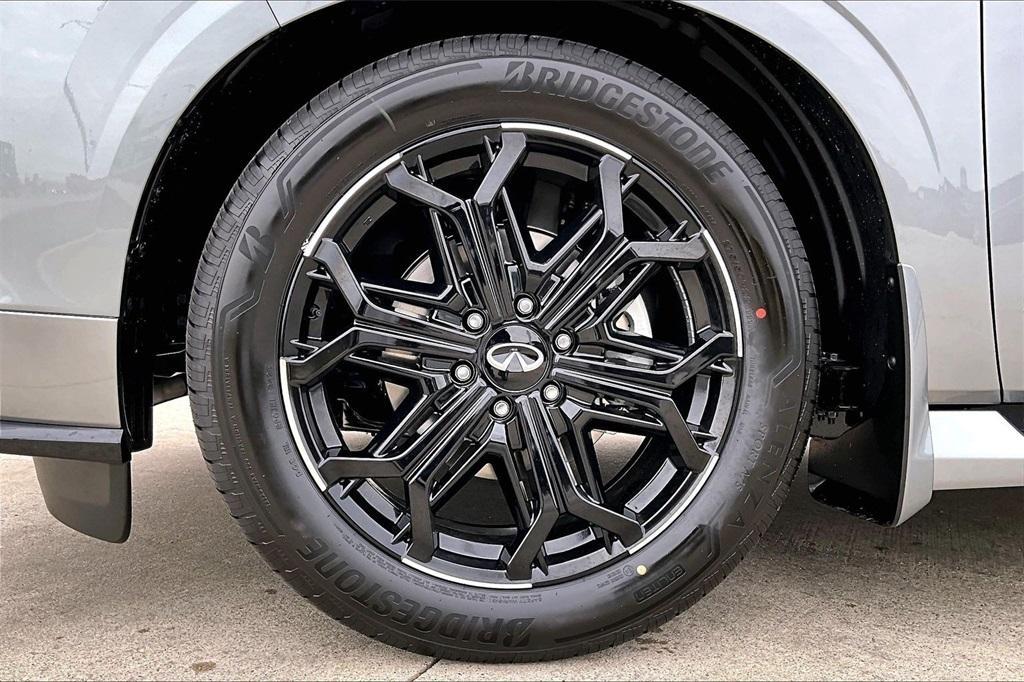 new 2026 INFINITI QX80 car, priced at $100,721