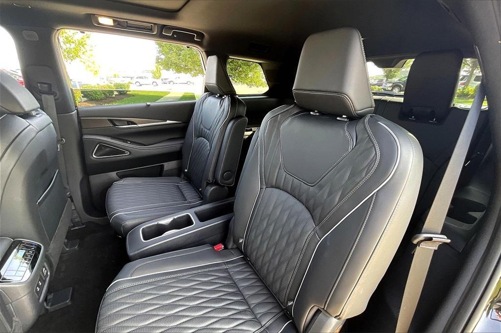 new 2026 INFINITI QX60 car, priced at $68,390