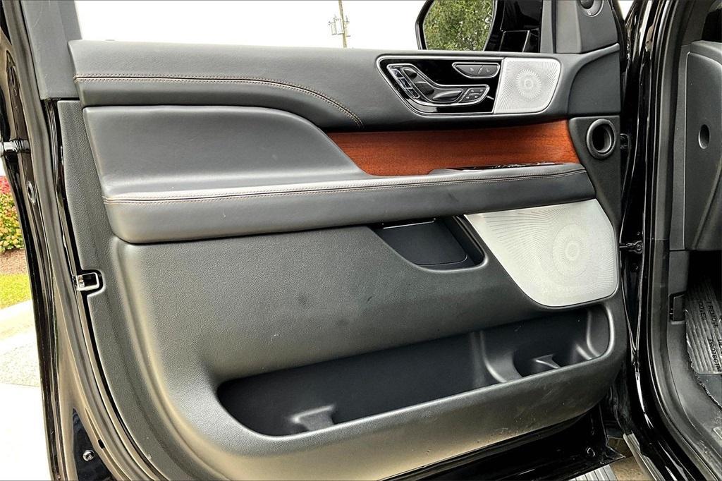 used 2023 Lincoln Navigator car, priced at $65,550