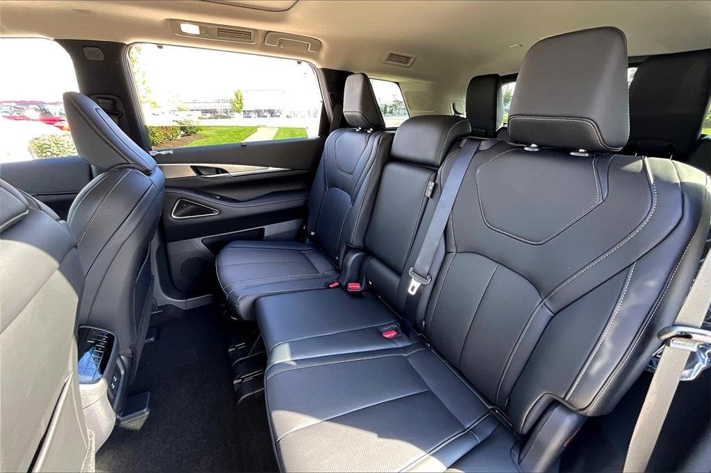 new 2026 INFINITI QX60 car, priced at $60,185