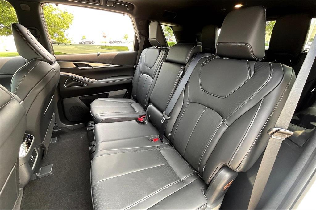 new 2025 INFINITI QX60 car, priced at $58,998