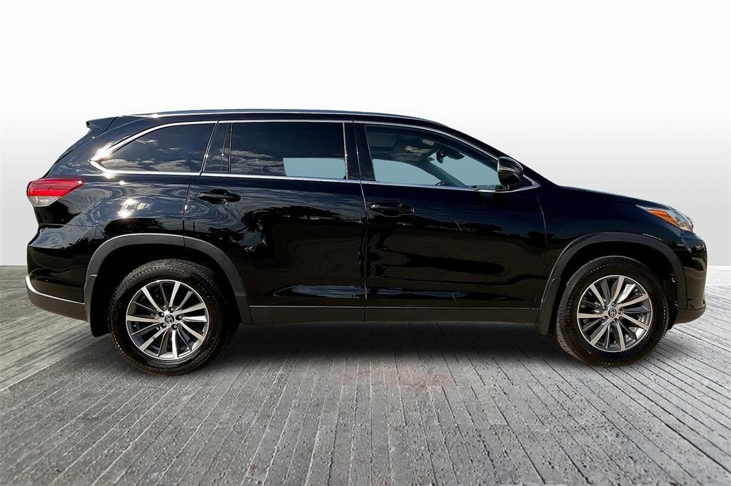 used 2019 Toyota Highlander car, priced at $21,988