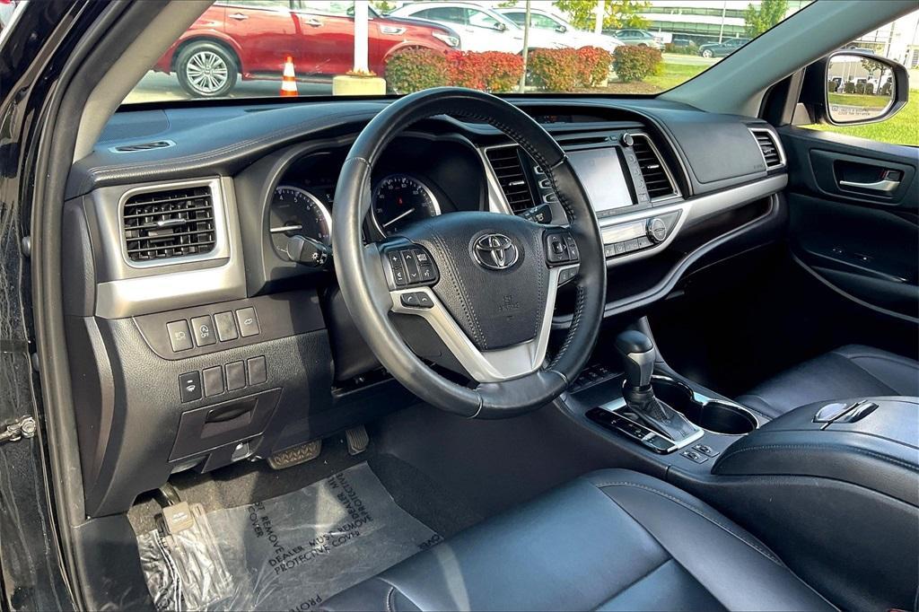 used 2019 Toyota Highlander car, priced at $21,988