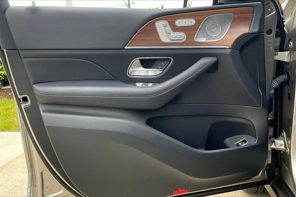 used 2022 Mercedes-Benz GLE 350 car, priced at $42,823