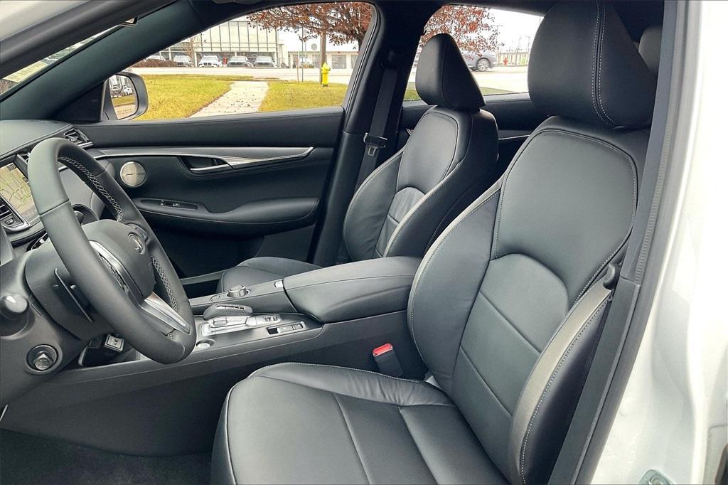 new 2025 INFINITI QX55 car, priced at $55,817
