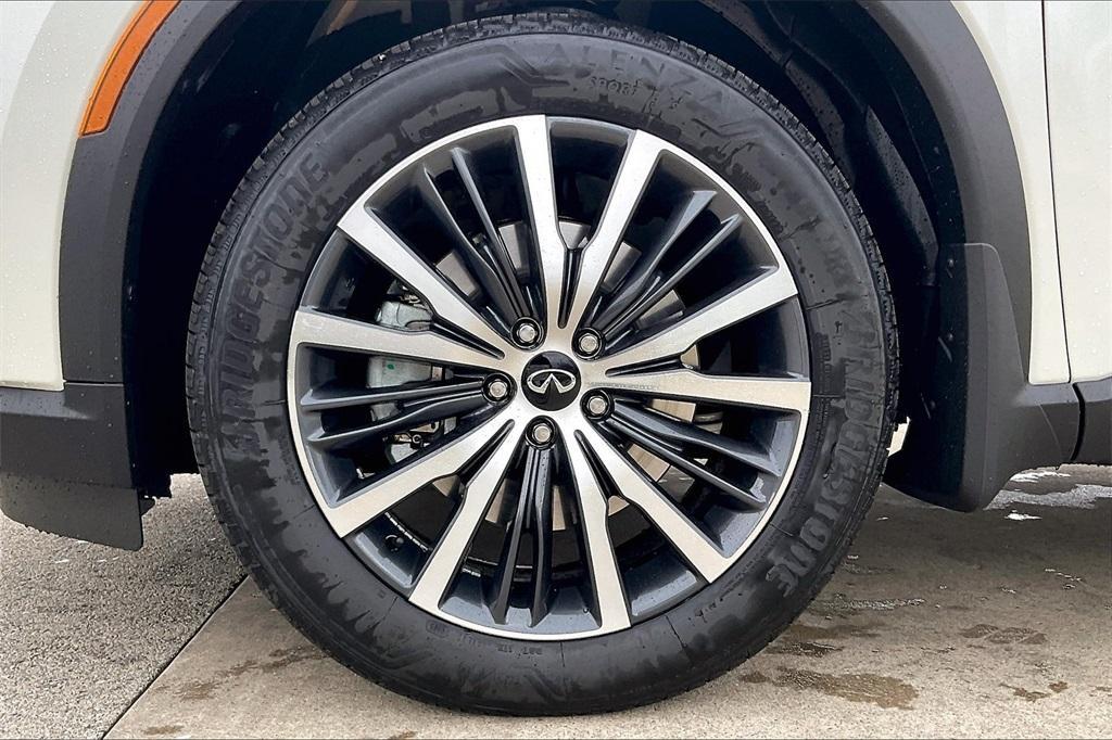 new 2025 INFINITI QX60 car, priced at $66,723