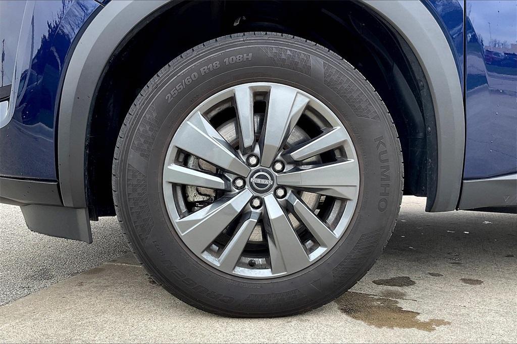used 2024 Nissan Pathfinder car, priced at $31,555