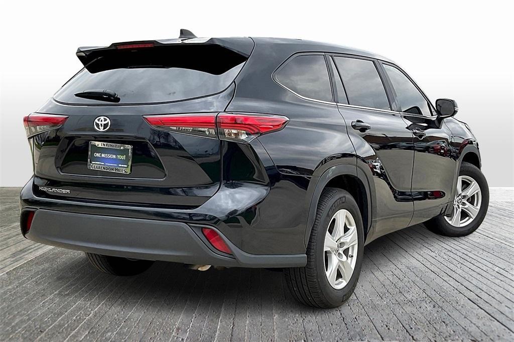 used 2023 Toyota Highlander car, priced at $28,989