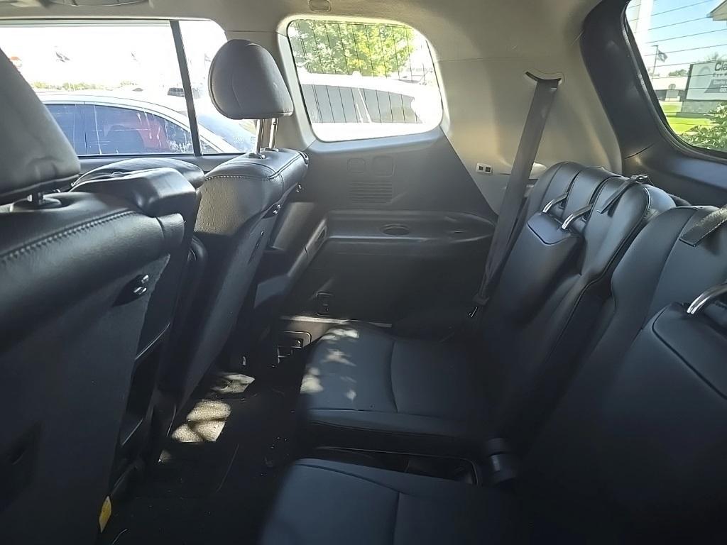 used 2013 Toyota Highlander car, priced at $12,990