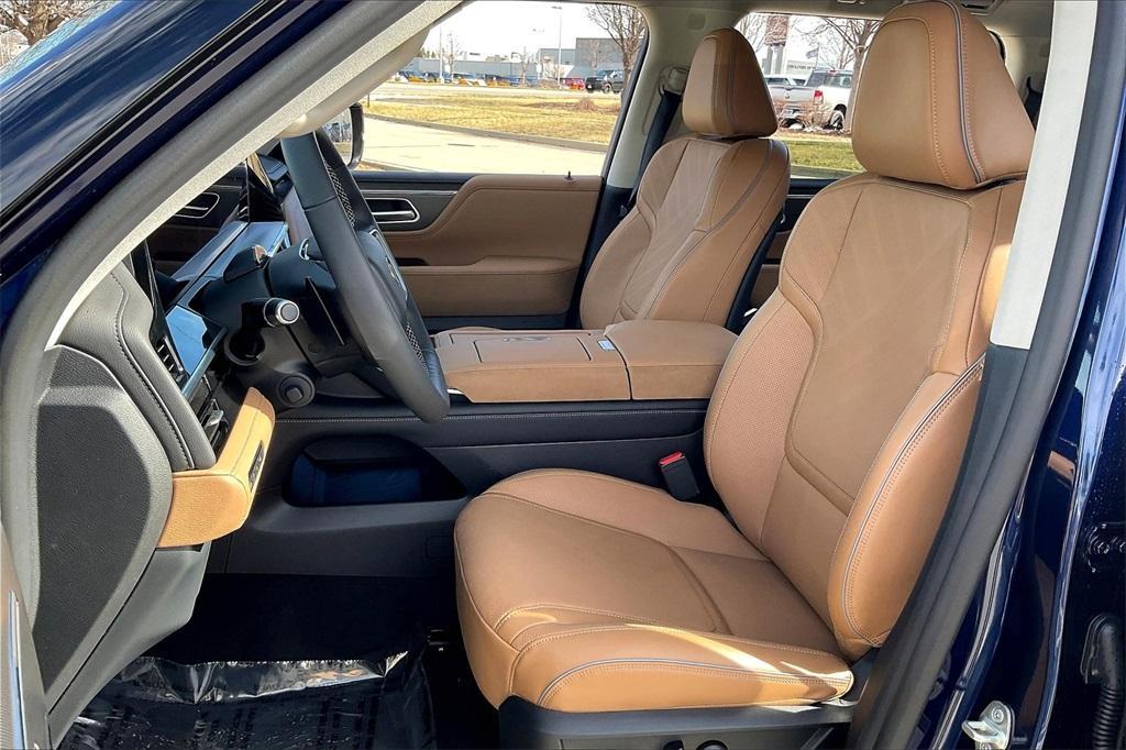 new 2025 INFINITI QX80 car, priced at $92,429