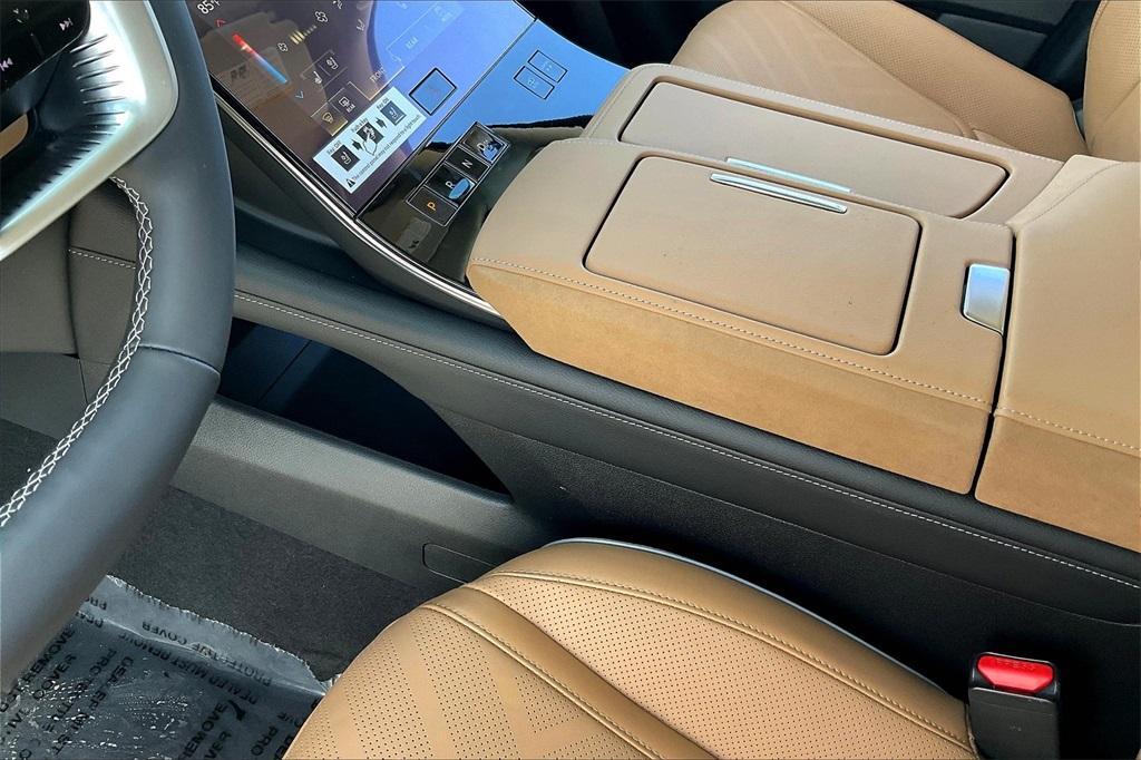 new 2025 INFINITI QX80 car, priced at $92,429