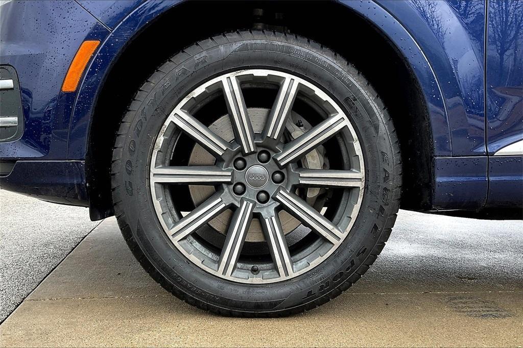 used 2019 Audi Q7 car, priced at $23,930